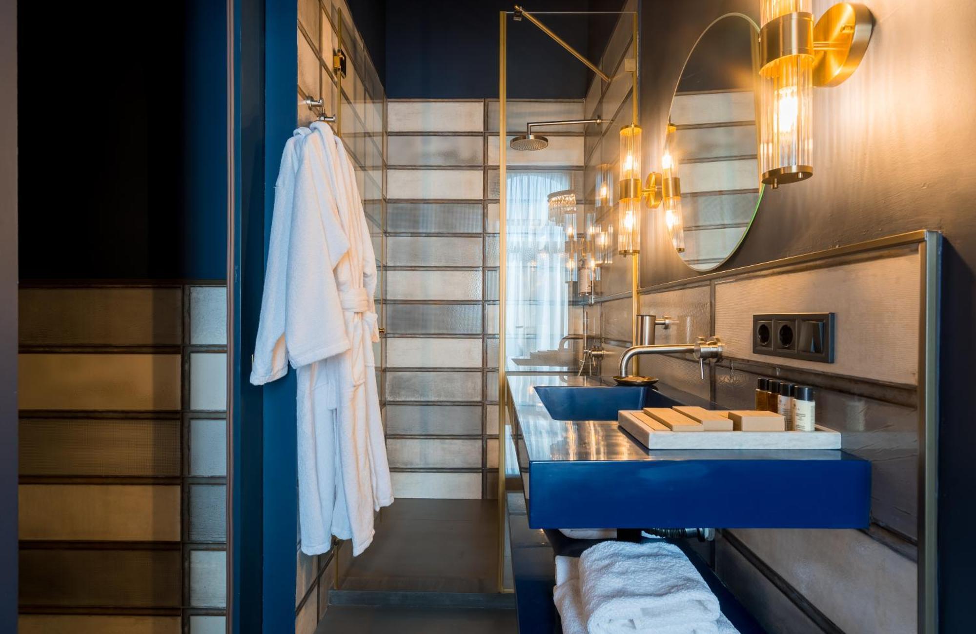 Zorba&Bond Boutique Hotel Tbilisi Exteriör bild